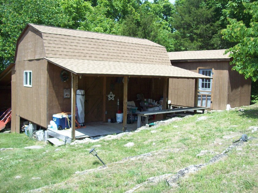 1.28-Ac. Lot, (Log Siding) House, 3-Bedrooms, 2 1/2 Bath, Living - photo 27
