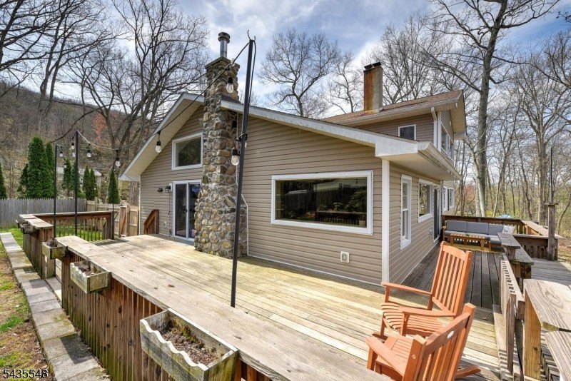 If you've been yearning for the tranquility of a lake home - photo 29