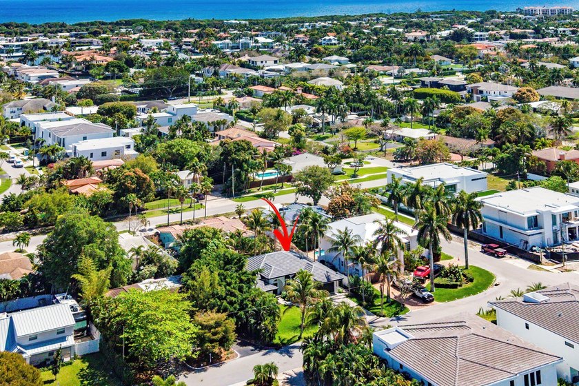 Located in the highly coveted subdivision of Boca Villas, this - photo 34