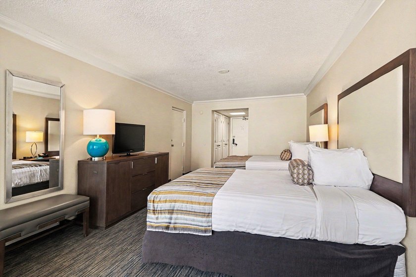 Welcome to this ocean-view efficiency condo at the prestigious - photo 8