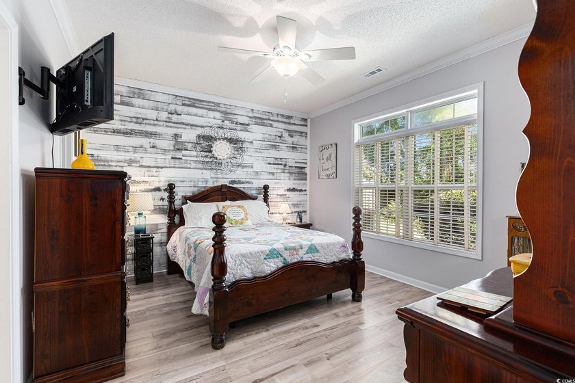 Recently updated 3-bedroom, 2.5 bath townhome located in the - photo 10