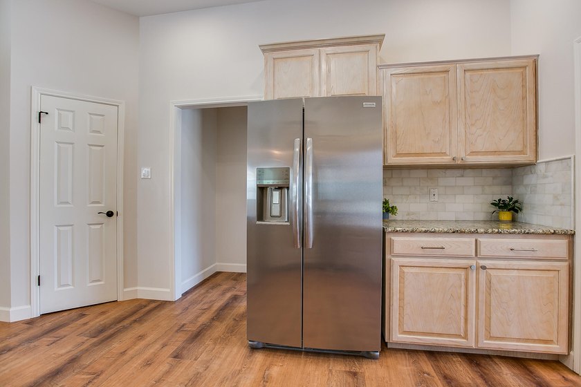 Welcome to this beautifully updated 3-bedroom, 2-bath home in - photo 11