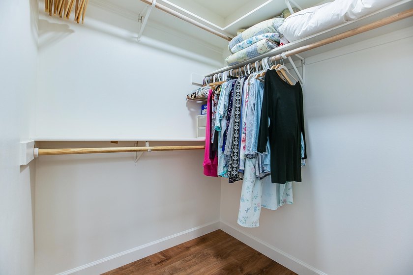 Welcome to this beautifully updated 3-bedroom, 2-bath home in - photo 24