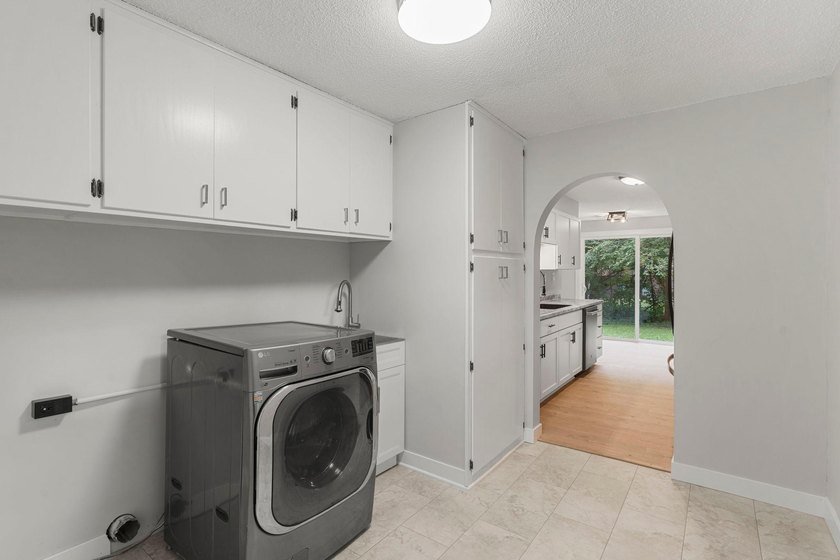 A fresh approach to one-level living! This zero-entry home sits - photo 6