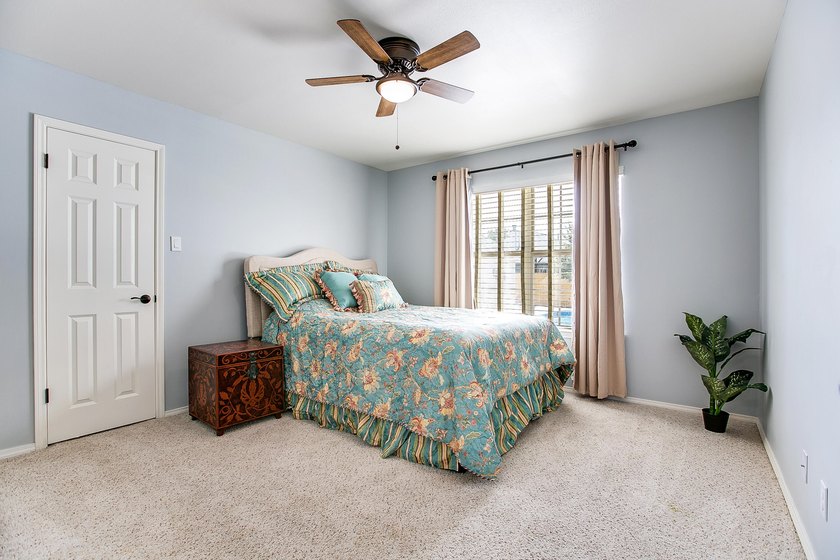 Welcome to this beautifully updated 3-bedroom, 2-bath home in - photo 28