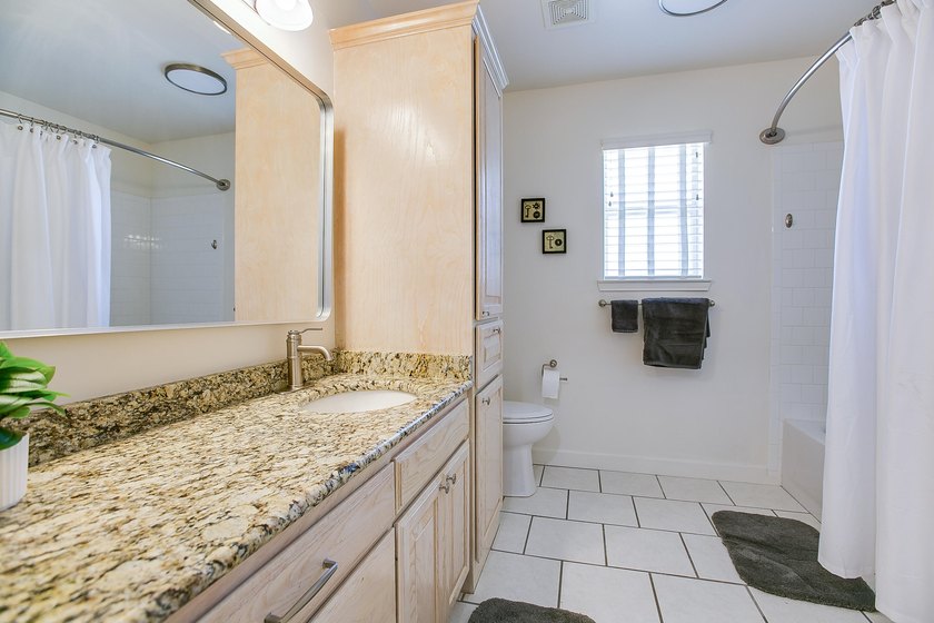 Welcome to this beautifully updated 3-bedroom, 2-bath home in - photo 29