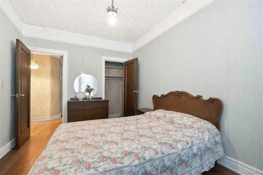Welcome to 1188 Grant Avenue, a spacious two-family property - photo 33