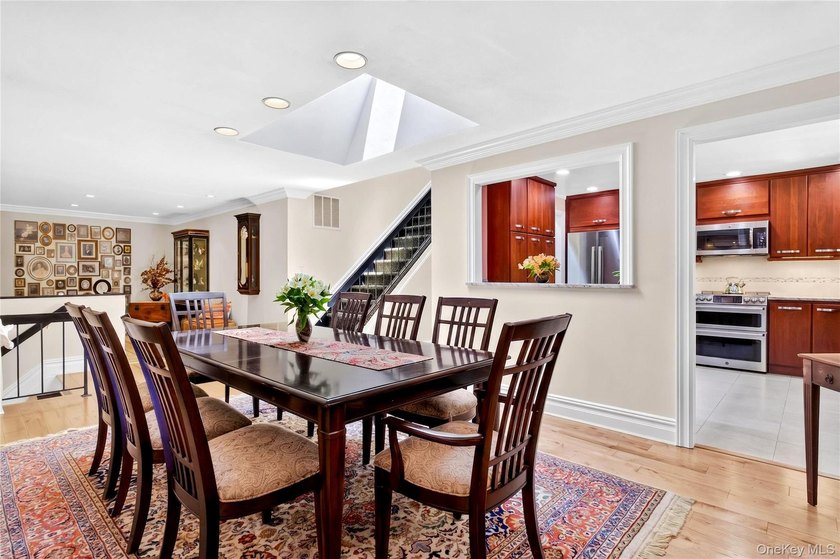 Discover luxury living at 20 Fox Ridge, a highly sought after - photo 6