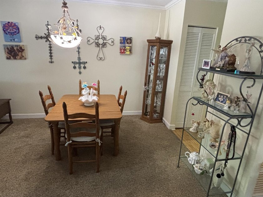 Covenant Towers is a 55 and older fantastic Retirement Community - photo 5