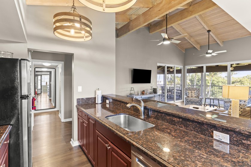 Discover the perfect blend of coastal elegance and modern - photo 8