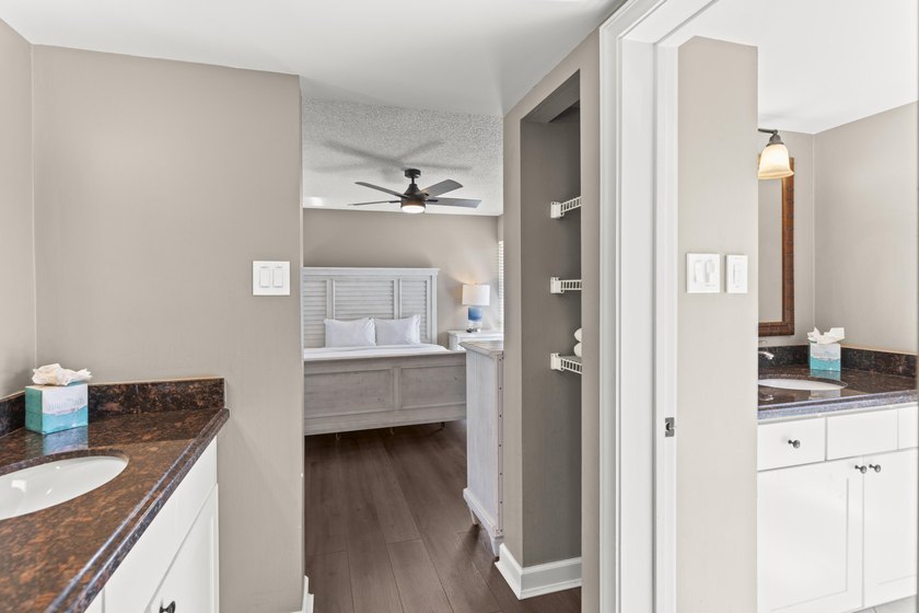 Discover the perfect blend of coastal elegance and modern - photo 10