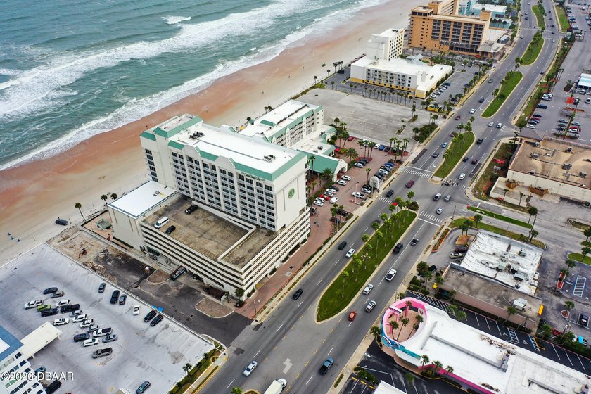 SIMPLY SPECTACULAR UNIT, IF YOUR ACCUSTOMED TO THE BEST THIS - photo 36