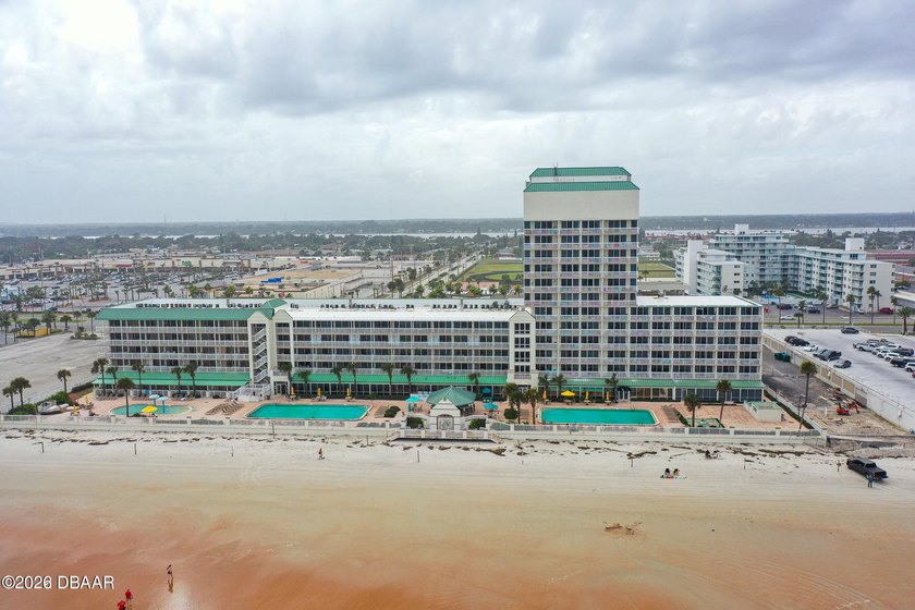 SIMPLY SPECTACULAR UNIT, IF YOUR ACCUSTOMED TO THE BEST THIS - photo 40