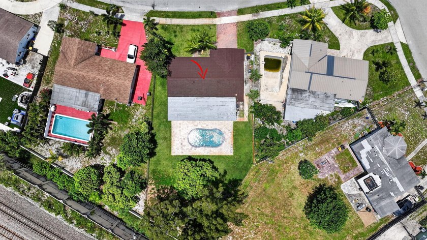 Welcome to this charming single-story residence located in Lake - photo 49