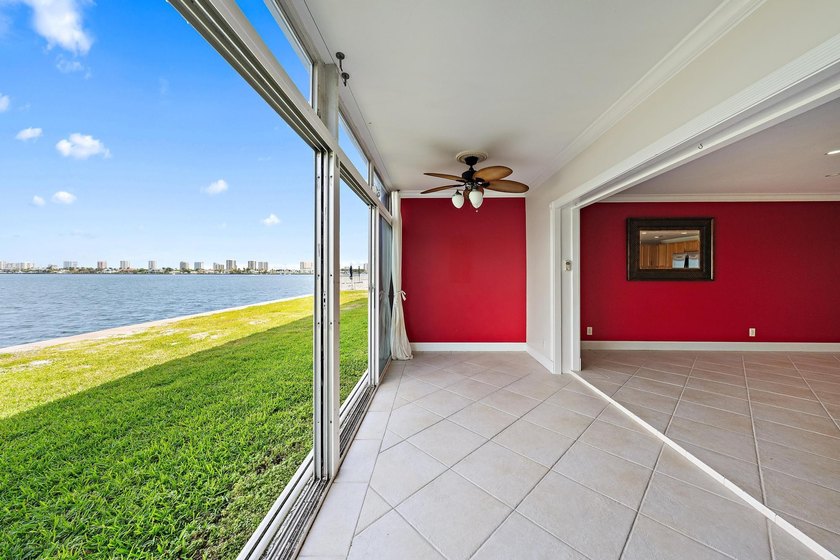 Enjoy easy waterfront living in this gated community with - photo 8