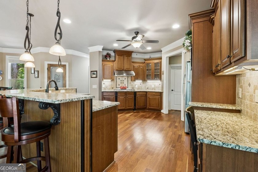 Lovely 2 story home located on Hamilton Mill's largest lot (1.61 - photo 18