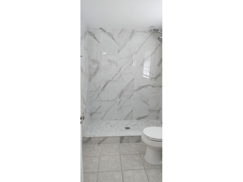 Step into this beautifully renovated 2-bedroom,2-master suite - photo 12