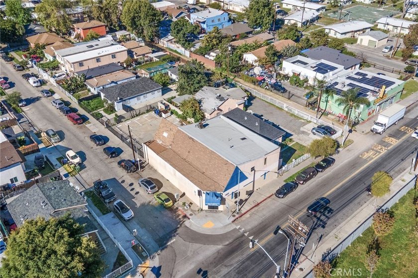 10527 Compton Ave presents a rare redevelopment or owner-user - photo 21