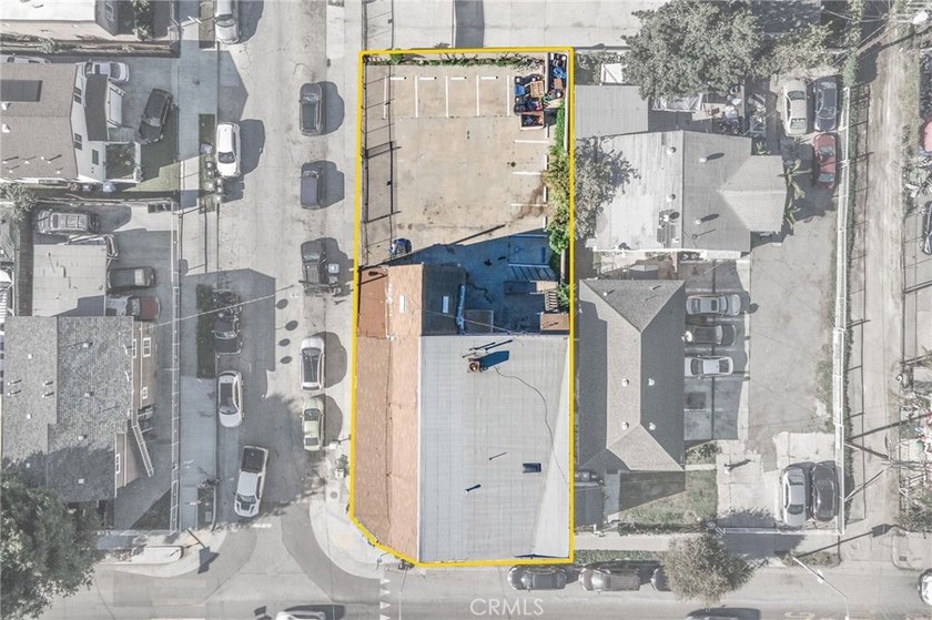 10527 Compton Ave presents a rare redevelopment or owner-user - photo 22