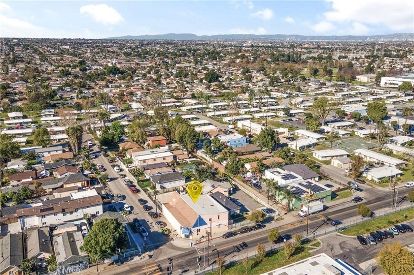 10527 Compton Ave presents a rare redevelopment or owner-user - photo 24