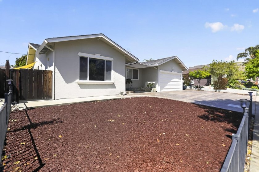Welcome to Evergreen neighborhood, a safe and desirable - photo 34