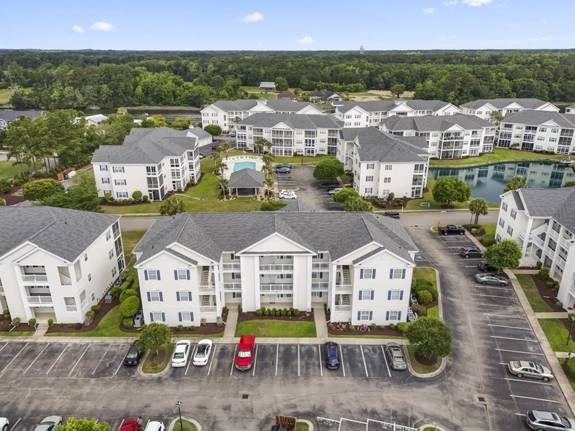 Coastal charm, exceptional space, and effortless living come - photo 3