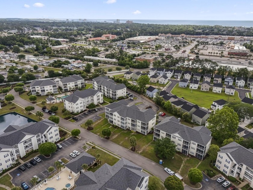 Coastal charm, exceptional space, and effortless living come - photo 6