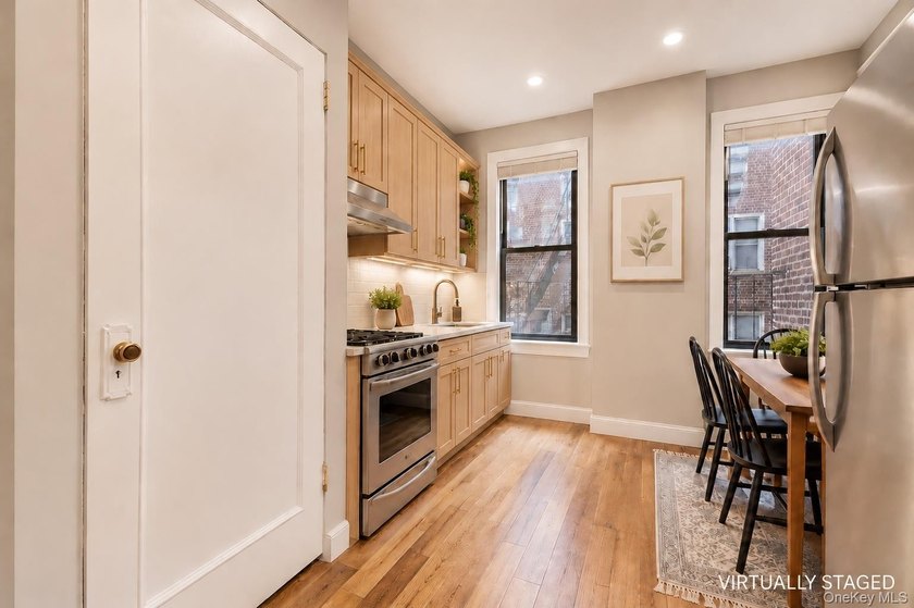 Charm, Convenience, and Community can all be found at 880 W - photo 4
