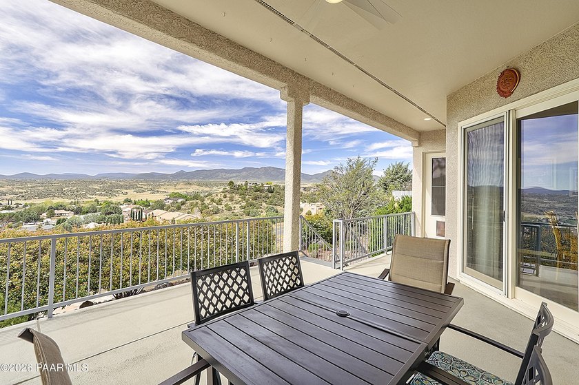 VIEWS of MOUNTAINS &amp; GOLF COURSE! NO HOA! OWNED SOLAR! $203K in - photo 14