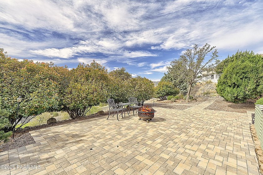 VIEWS of MOUNTAINS &amp; GOLF COURSE! NO HOA! OWNED SOLAR! $203K in - photo 40