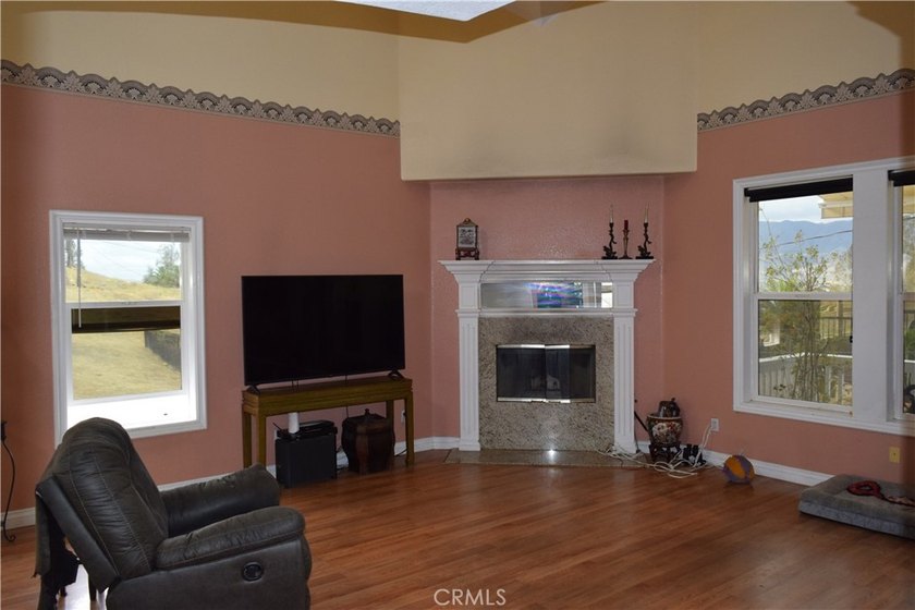 16817 Bell Ave - photo 3