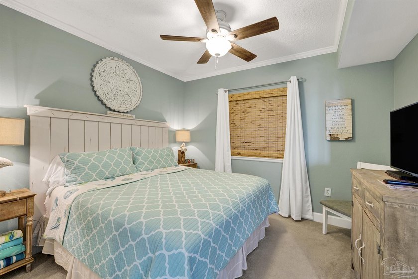 Beautiful 2bed/2.5bath Sanibel condo that offers stunning views - photo 11