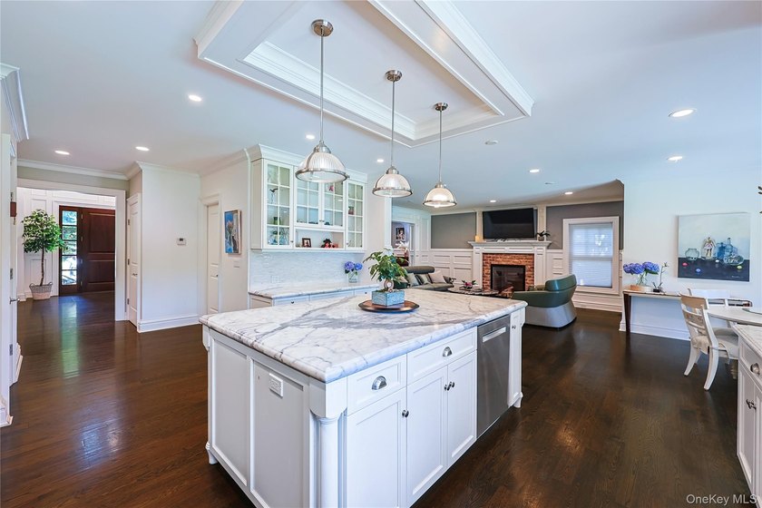 Located in the prestigious Village of Roslyn Harbor, this - photo 23