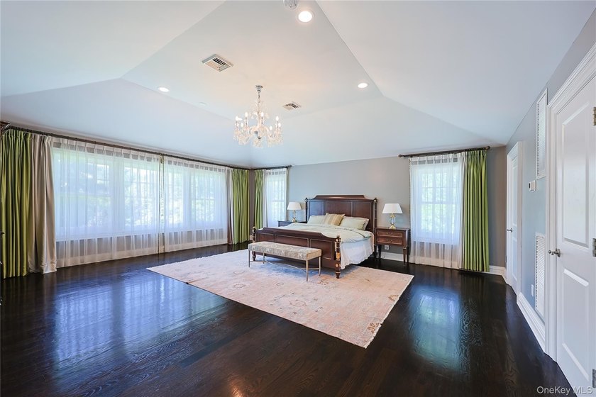 Located in the prestigious Village of Roslyn Harbor, this - photo 35