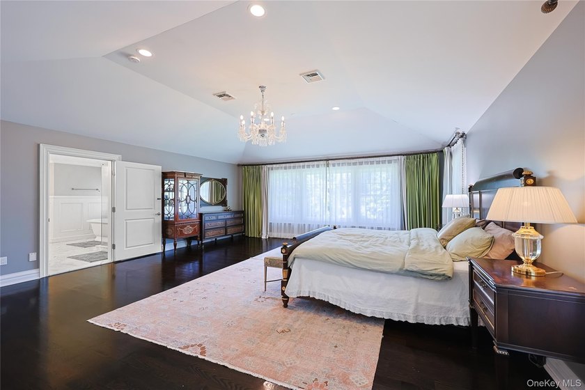 Located in the prestigious Village of Roslyn Harbor, this - photo 37