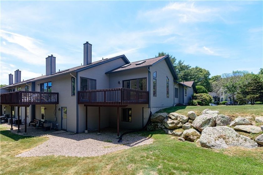 A rare find! Welcome to this sought-after one level end unit in - photo 3