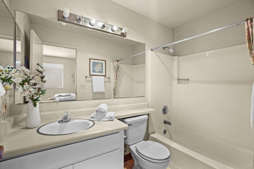 An excellent opportunity for both first-time homebuyers and - photo 15
