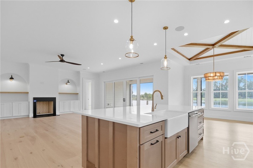 Experience the best of coastal luxury in Grand Harbor, a - photo 16