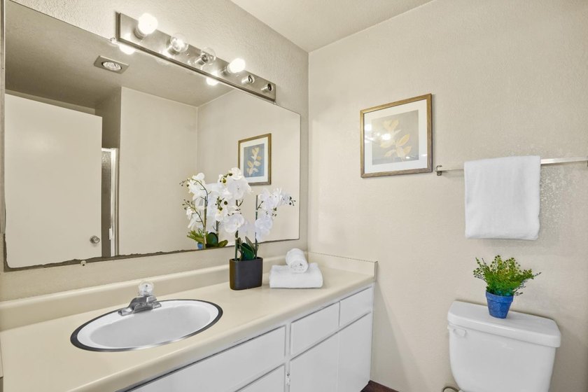 An excellent opportunity for both first-time homebuyers and - photo 16