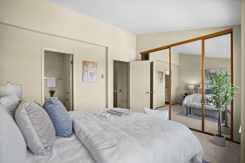 An excellent opportunity for both first-time homebuyers and - photo 20
