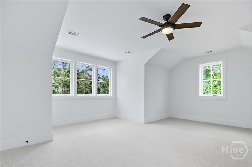 Experience the best of coastal luxury in Grand Harbor, a - photo 47