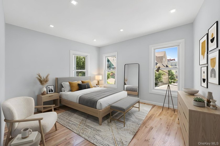 Welcome to this beautifully appointed single-family townhouse - photo 6