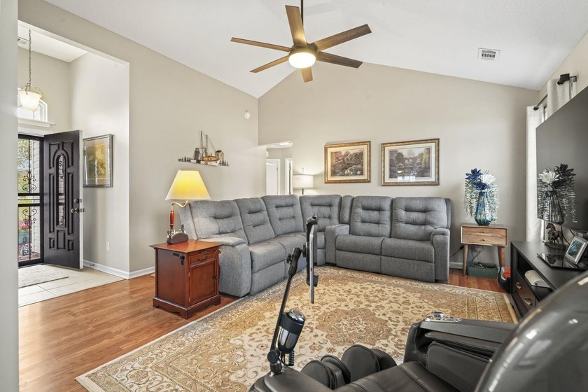 Situated in the vibrant heart of Myrtle Beach in Highland Ridge - photo 3