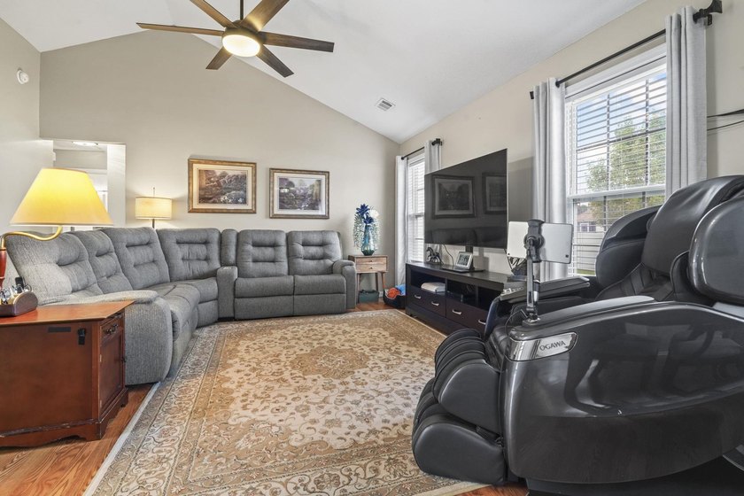 Situated in the vibrant heart of Myrtle Beach in Highland Ridge - photo 6