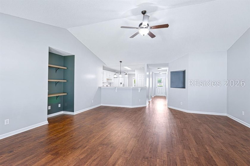 Welcome home to this beautiful 1,600-square-foot, single-level - photo 12