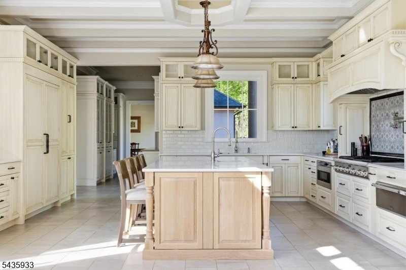 An architectural masterpiece by Jeffrey A. Beer A.I.A., this - photo 23