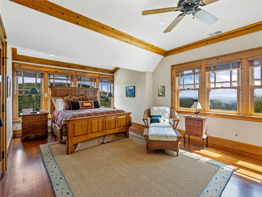 Best Mountain Views in Lake Toxaway! Experience refined mountain - photo 31