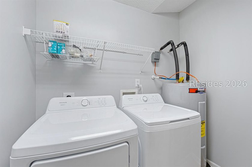 Welcome home to this beautiful 1,600-square-foot, single-level - photo 31