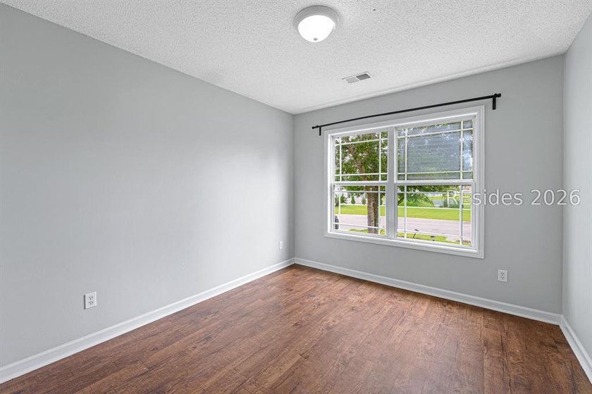 Welcome home to this beautiful 1,600-square-foot, single-level - photo 33