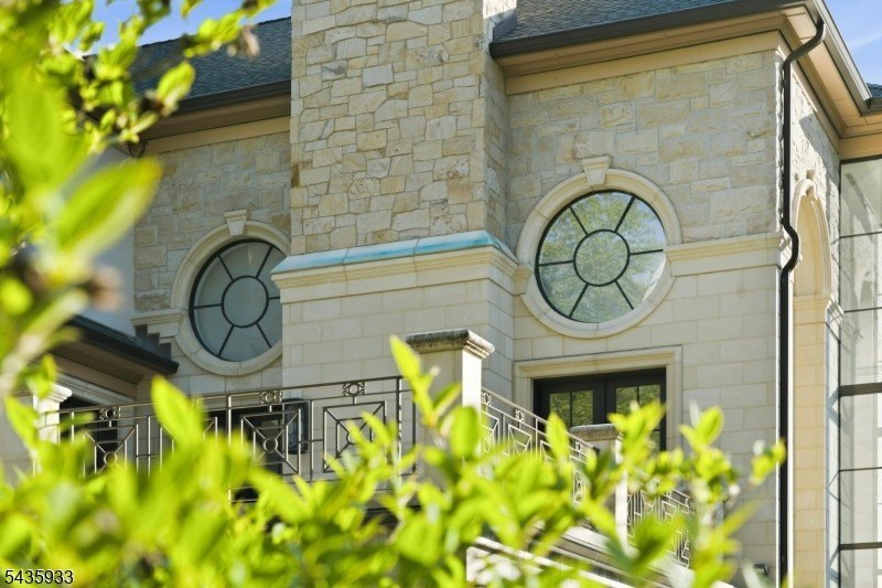 An architectural masterpiece by Jeffrey A. Beer A.I.A., this - photo 49